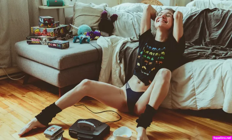 Heymissbfree OnlyFans Thumbnail #rgZ3ECLoCY