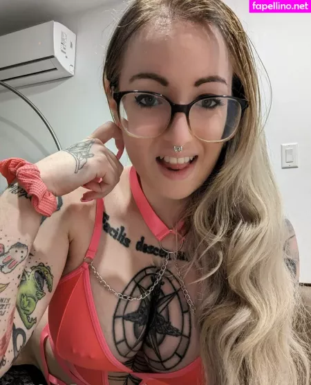 Heysweetsophie2 OnlyFans Thumbnail #kyK0kfzude