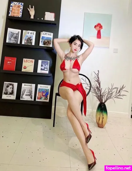 Heyu Zhang OnlyFans Thumbnail #CicV5AAjUn