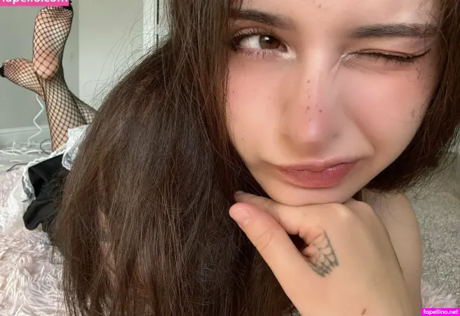 Heyvixie OnlyFans Thumbnail #E8UCdpZkIC