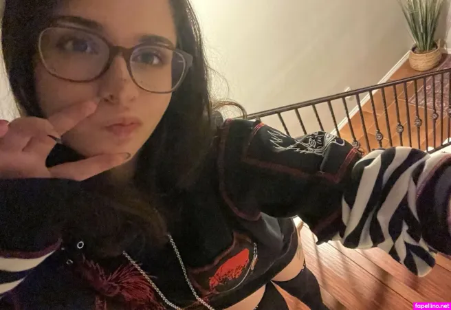 Heyvixie OnlyFans Thumbnail #iSrZf2VN0R