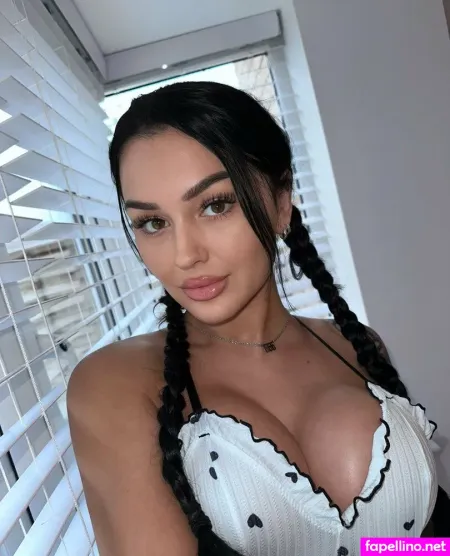 Heyylena OnlyFans Thumbnail #hz0vYEMIES