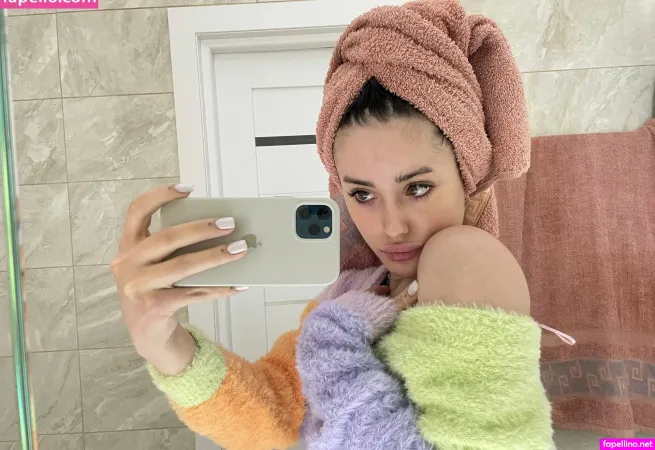 Hfchjkb OnlyFans Thumbnail #KxVEExwIgP