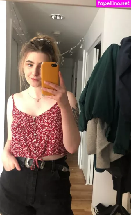 Hhannahraee OnlyFans Thumbnail #En2z7xLVve