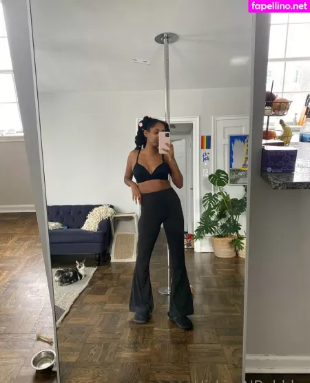 Hickiesnbubbles OnlyFans Thumbnail #YIF2S1qdKW