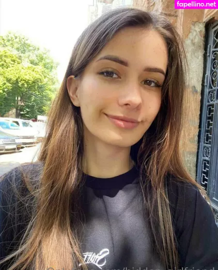 Hidden Girlfriend Main Profile Photo