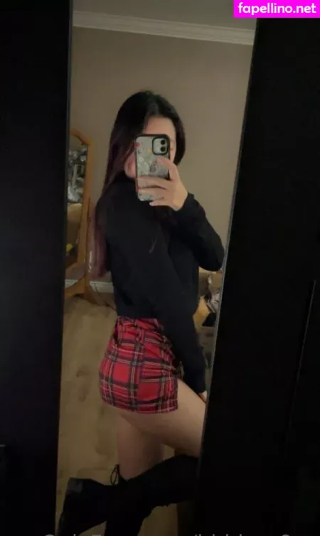 Hiddenr0se Roserainxxx OnlyFans Thumbnail #9jyjLY0plK
