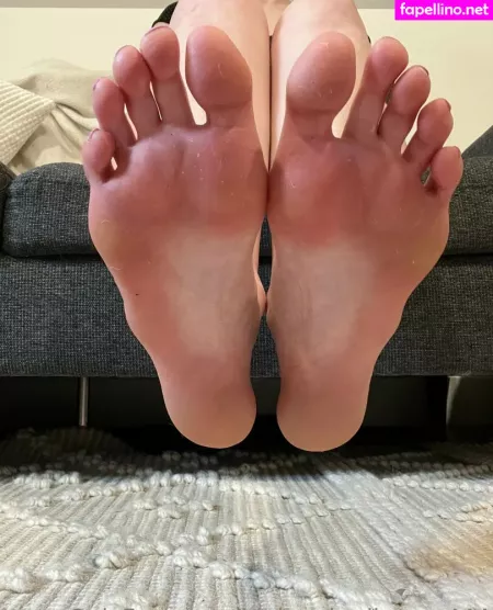 Higharchedhoney444 OnlyFans Thumbnail #DQ3bCxVqEI