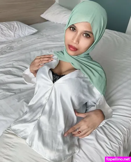 Hijab Aysha OnlyFans Thumbnail #Fde24LIwQI