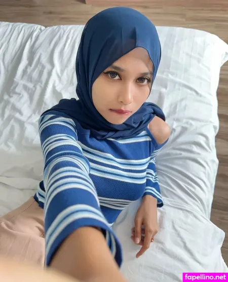 Hijab Aysha OnlyFans Thumbnail #FjOqISXF60