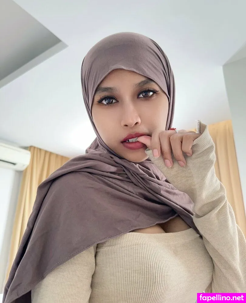 hijab_ayesha, hijab_aysha Nude Leaked OnlyFans Photo #Q2hx6CJ96r