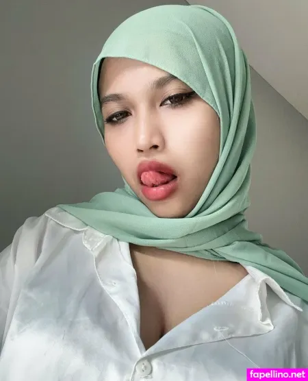 Hijab Aysha OnlyFans Thumbnail #VmQsermcah