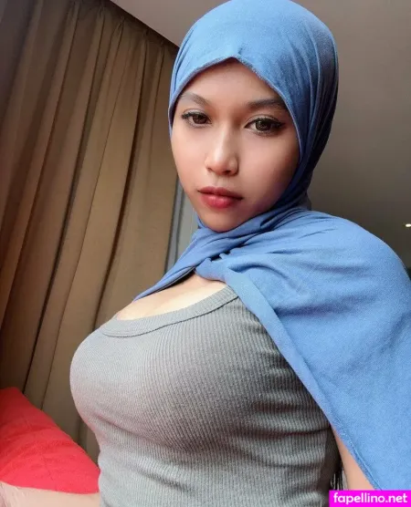 Hijab Aysha OnlyFans Thumbnail #bMIUzzoSXR