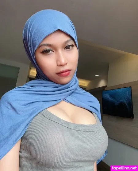 Hijab Aysha OnlyFans Thumbnail #wjgE7RSEUy