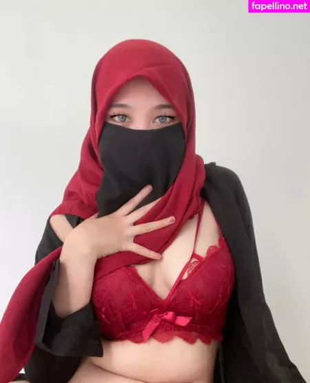 Hijab Camilla OnlyFans Thumbnail #0WMpmCZKL9