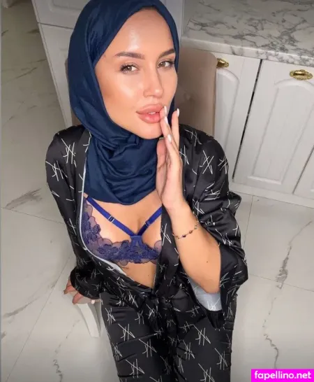 Hijab OnlyFans Thumbnail #ObHi8HUfTs