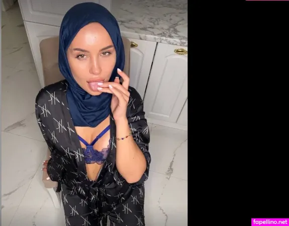 Hijab OnlyFans Thumbnail #WNnbLQW4x6