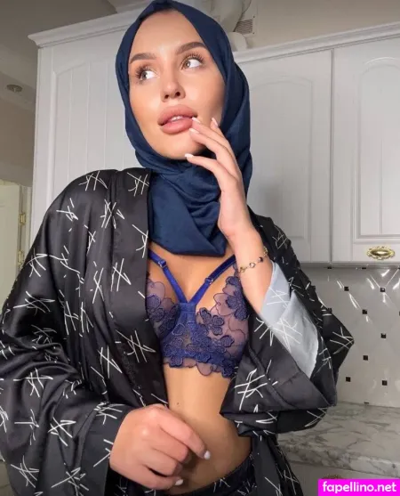 Hijab Main Profile Photo