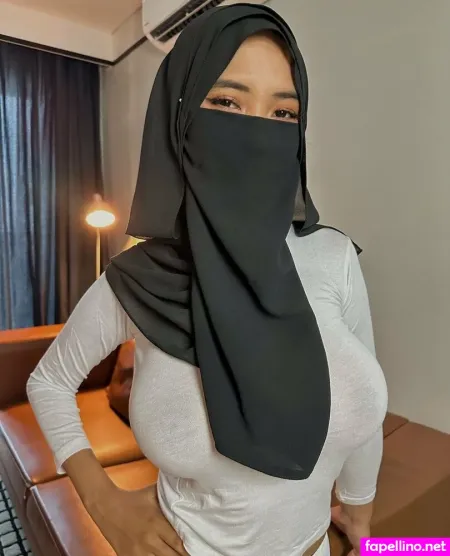 Hijabazalea OnlyFans Thumbnail #OYrB89HDzM