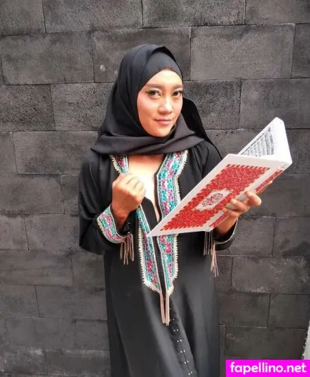Hijabhunny OnlyFans Thumbnail #CvN6BglMt5