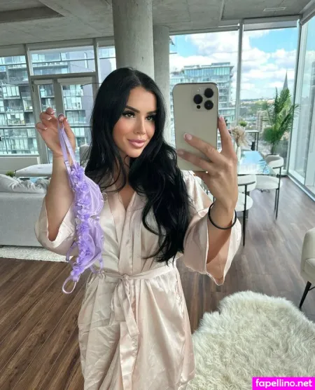 Hijabiqueen69 OnlyFans Thumbnail #S6sQGC34kz