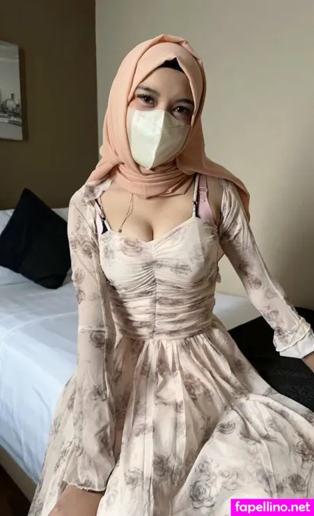 Hijabisofiya OnlyFans Thumbnail #UVtjV3XEZ9
