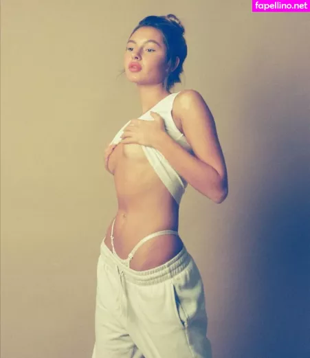 Hila Dor OnlyFans Thumbnail #YwNk2qePaV