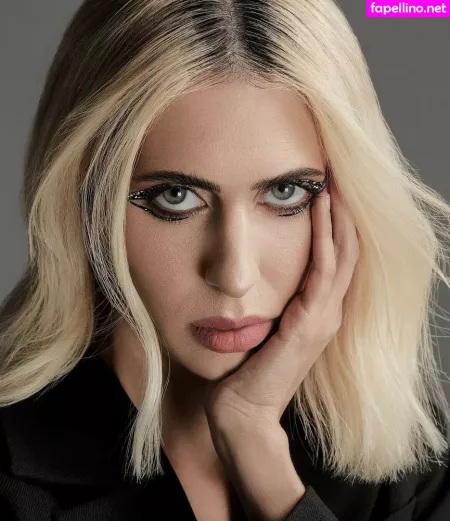 Hila Klein OnlyFans Thumbnail #ipaW2d8JGl