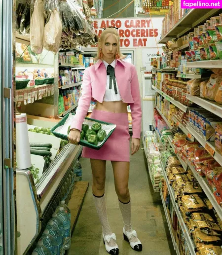 Hila Klein OnlyFans Thumbnail #zwijpXWm5b