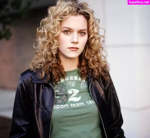 Hilarie Burton OnlyFans Thumbnail #REaLIEPzug