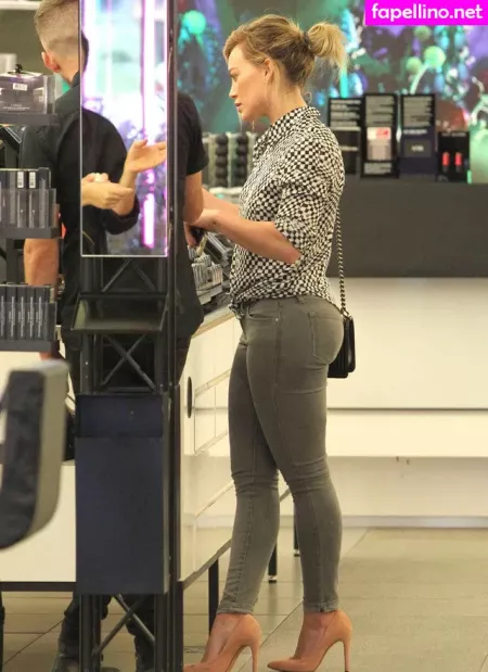Hilary Duff OnlyFans Thumbnail #jtmGAL0nCu