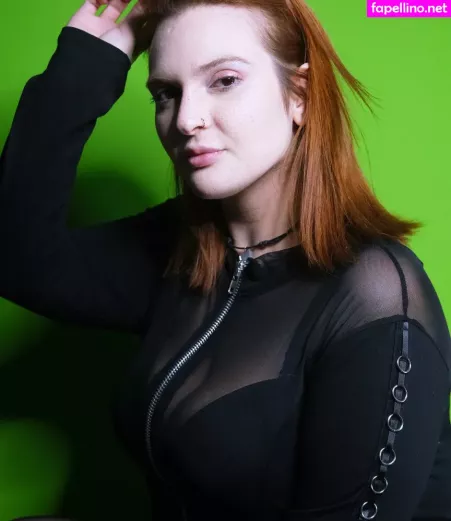 Hilary Ilariaa OnlyFans Thumbnail #2dF6I2rKoz