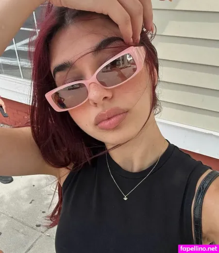 Hilda Kertalli OnlyFans Thumbnail #4ttF886Kxm