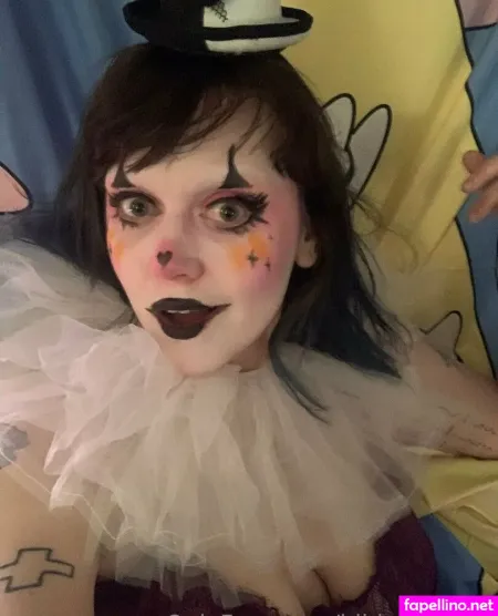 Hildacrumblefree OnlyFans Thumbnail #8UkYL2ueJY