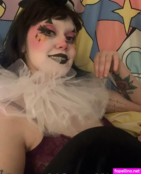 Hildacrumblefree OnlyFans Thumbnail #JTC0AV8Kct