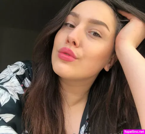 Hildaschmidt OnlyFans Thumbnail #8ZQdKgqqqa