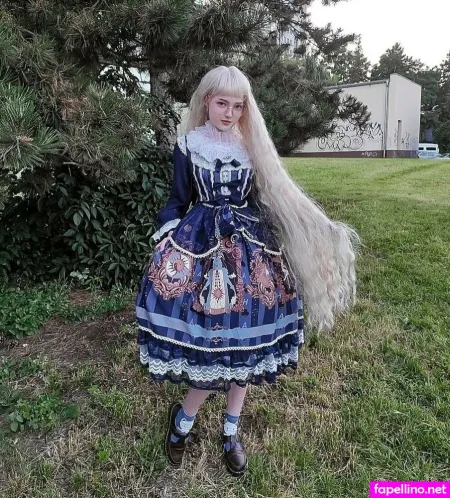 Hildegard1 OnlyFans Thumbnail #3hI0Zu0KZ1