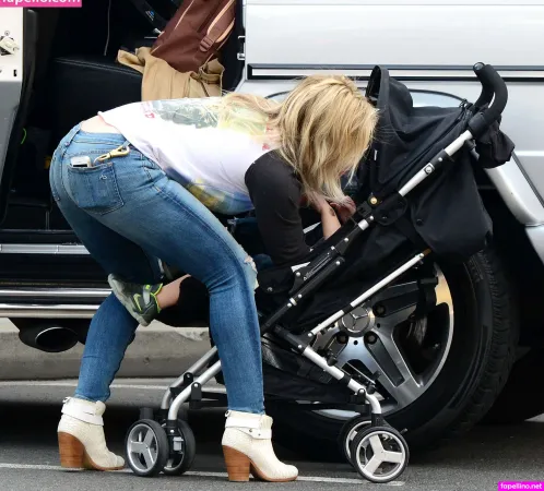 Hillary Duff OnlyFans Thumbnail #0Zlhq9cWuT