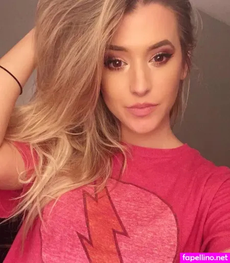 Hillary Kutschker OnlyFans Thumbnail #eZJoLXrx69