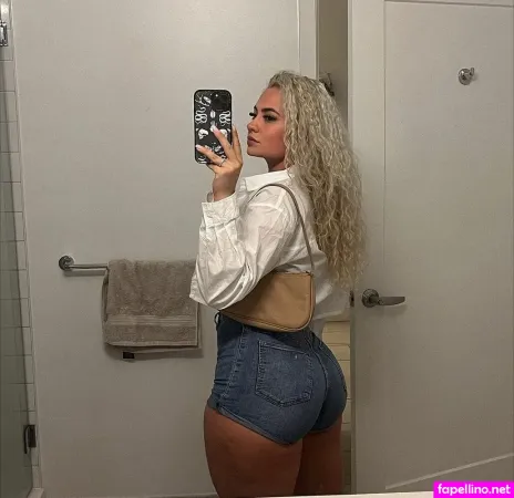 Hillary Millo OnlyFans Thumbnail #REAQN64ZhM