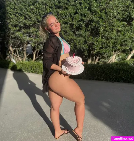 Hillary Millo OnlyFans Thumbnail #ieOuAaDPOO