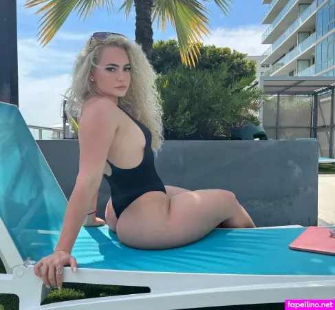 Hillary Millo OnlyFans Thumbnail #nmKIIImw0N