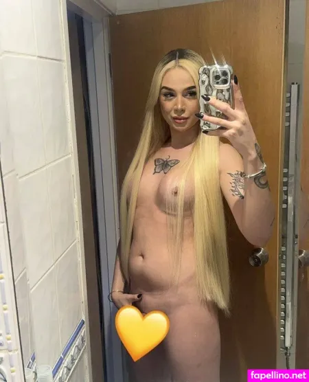 Hillawood OnlyFans Thumbnail #UK3byRfKnQ