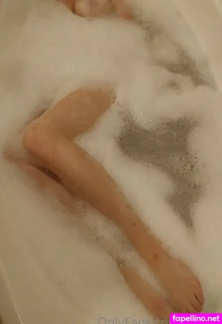 Hillewi OnlyFans Thumbnail #Oav6lwRIlm