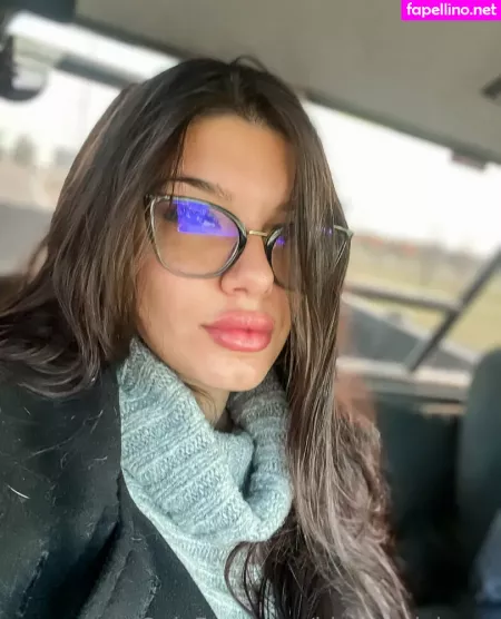Hinnatadelucca 1 OnlyFans Thumbnail #N5TkHbGmmB