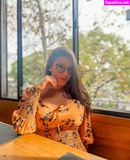 Hinnatadelucca 1 OnlyFans Thumbnail #d8Lr4ZCkmr