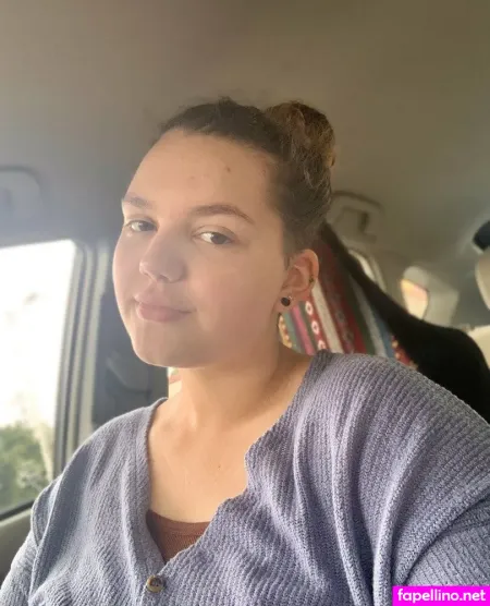 Hippiekitten 420 OnlyFans Thumbnail #9WXfiZbkl7