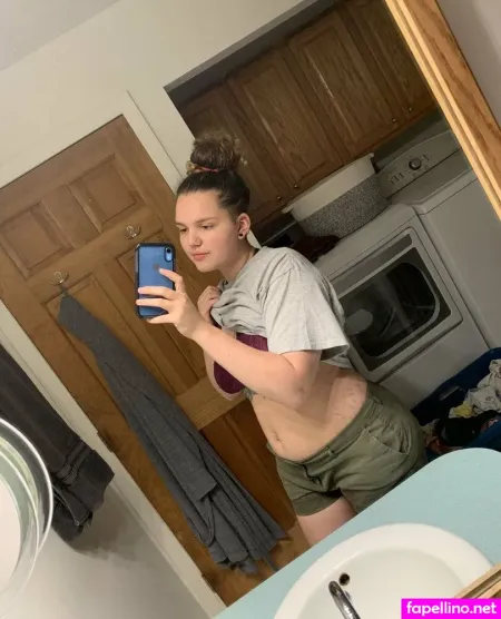 Hippiekitten 420 OnlyFans Thumbnail #NwPyZk5Uz5