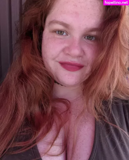 Hippienextdoor OnlyFans Thumbnail #A9SPEbs7tp