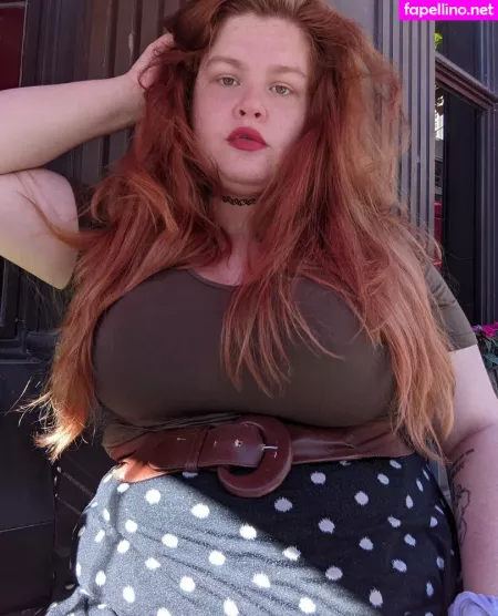 Hippienextdoor OnlyFans Thumbnail #xXG7SklCO0